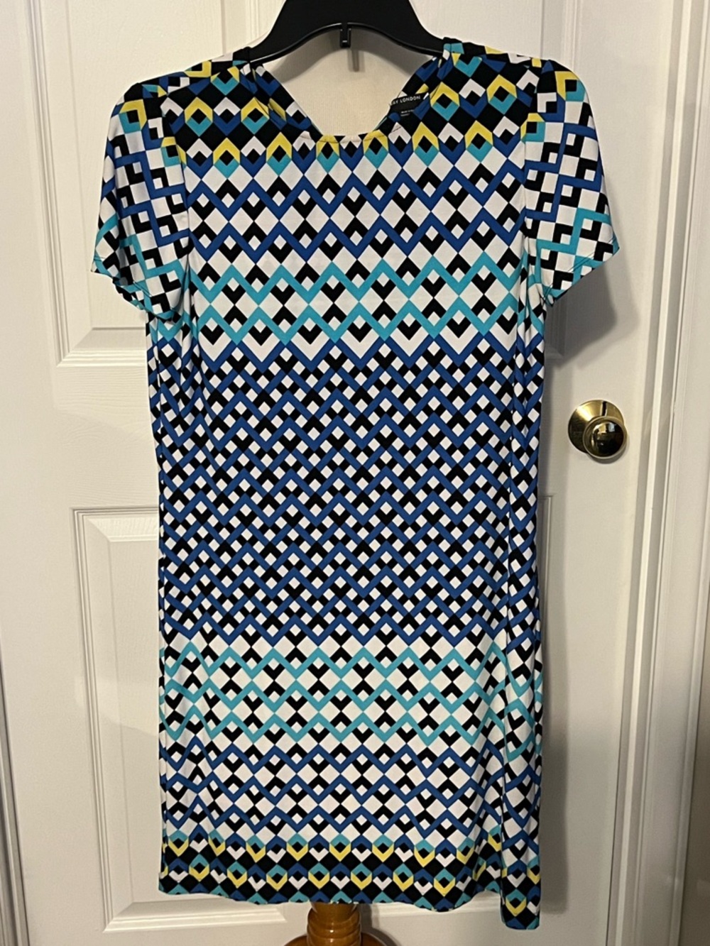 Maggy London Blue Multi Geometric Shift Dress